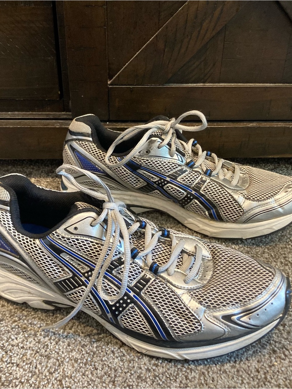 ASICS GEL Running Shoes Men’s Size 11 Silver Blue Mesh Sneakers